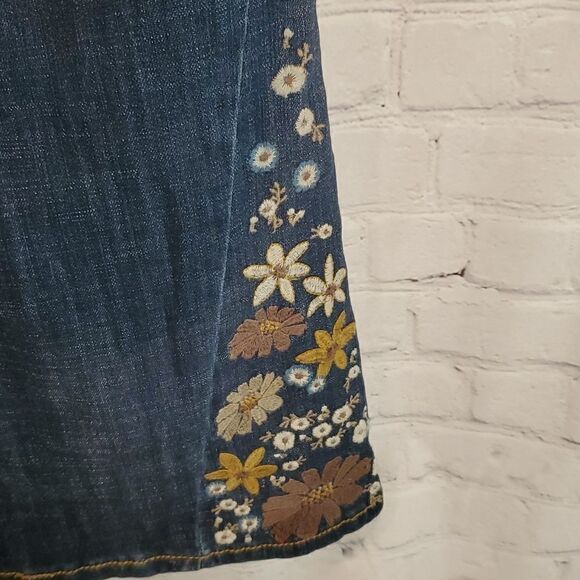 Wrangler embroidered flare leg jeans size 3 - Picture 11 of 13